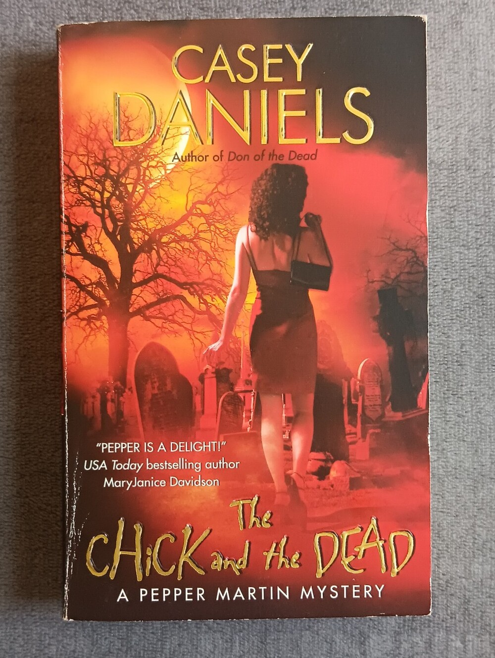 Cozy Paranormal Mystery, Casey Daniels, The Chick and the Dead, Paperback Novel